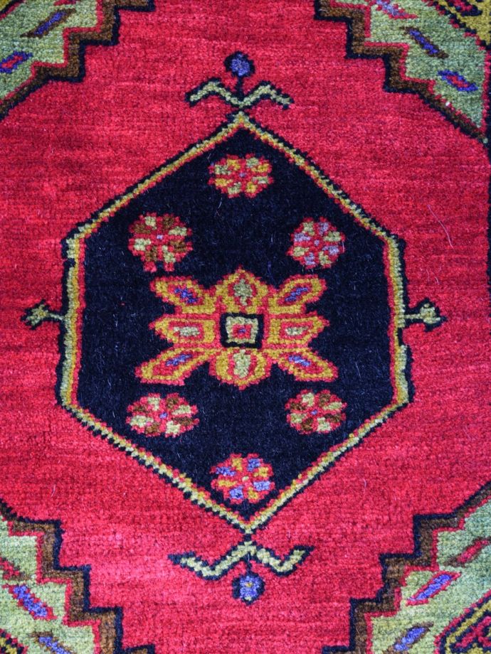 1点もののビンテージ絨毯