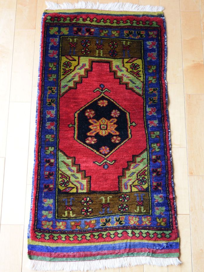 おしゃれなビンテージ絨毯