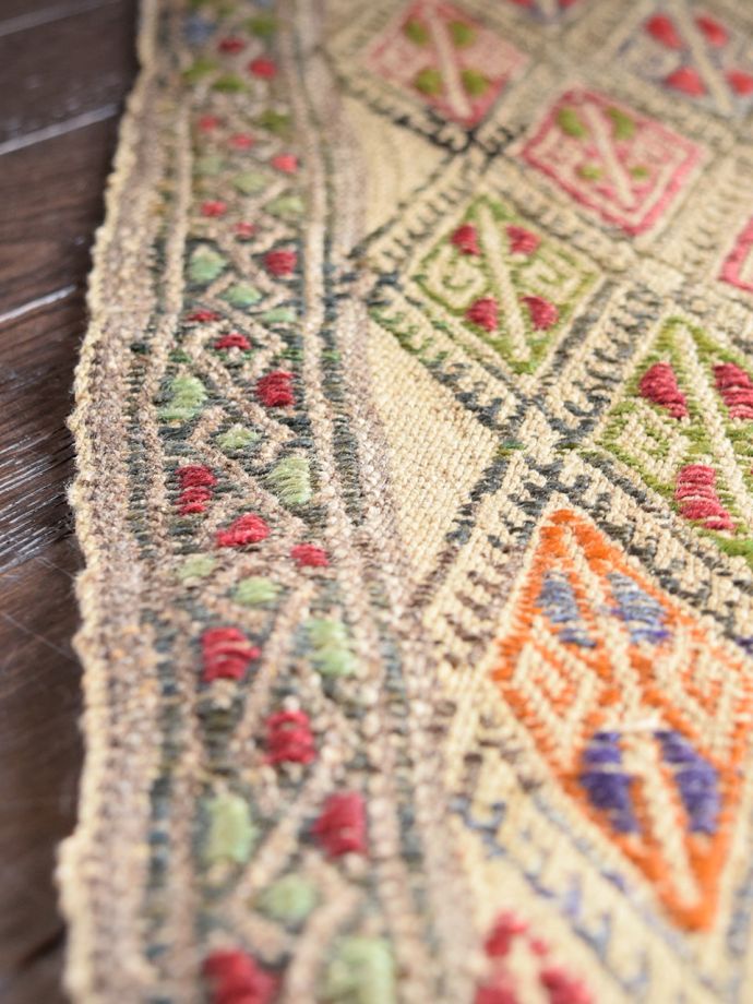 ヴィンテージのキリム