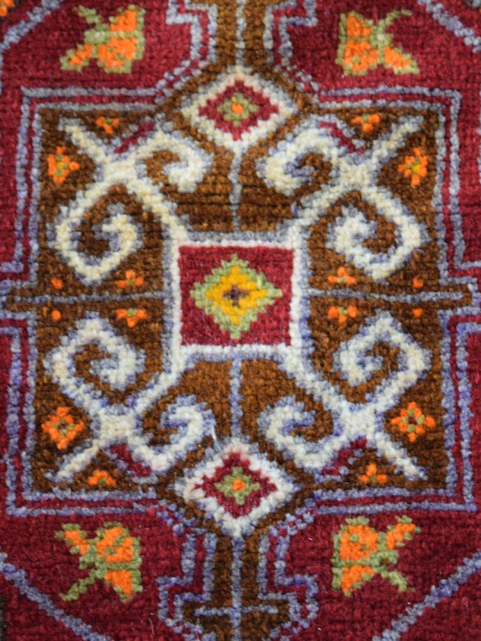 1点もののビンテージ絨毯