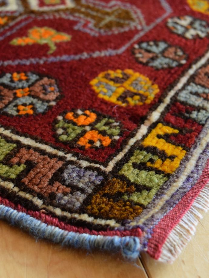 ヴィンテージのトライバルラグ