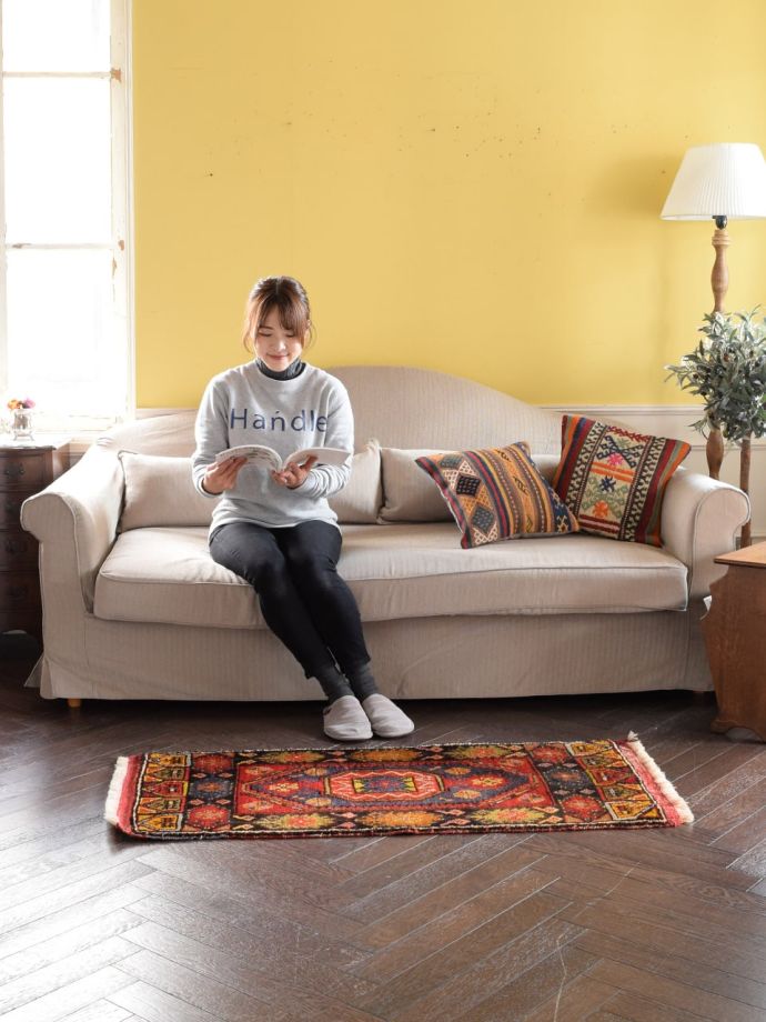 ビンテージのおしゃれな絨毯