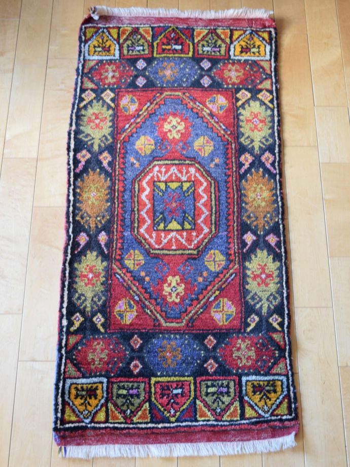 おしゃれなビンテージ絨毯