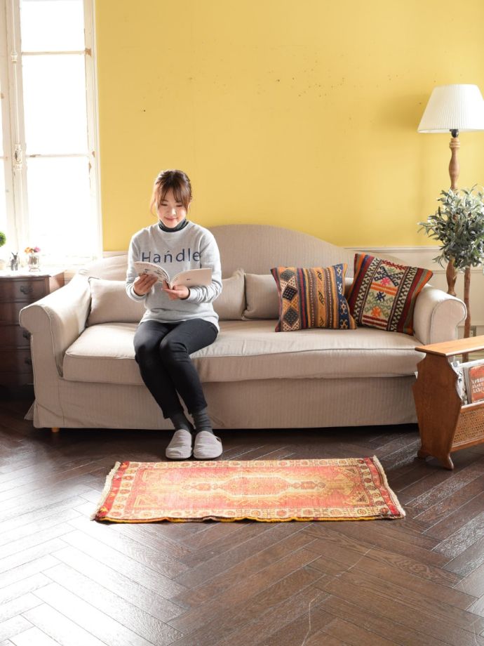 ビンテージのおしゃれな絨毯