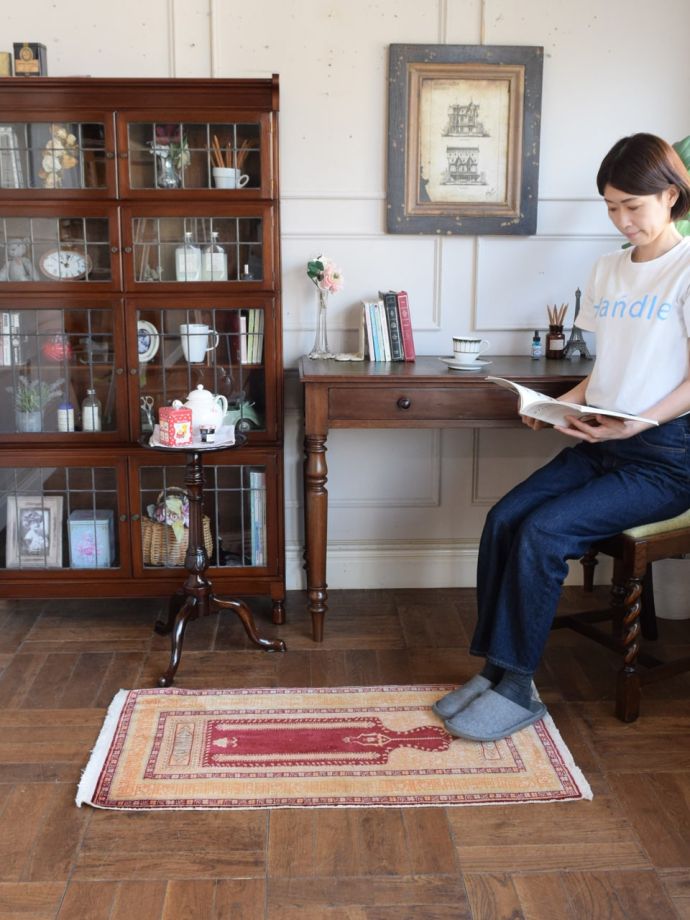 ビンテージのおしゃれな絨毯