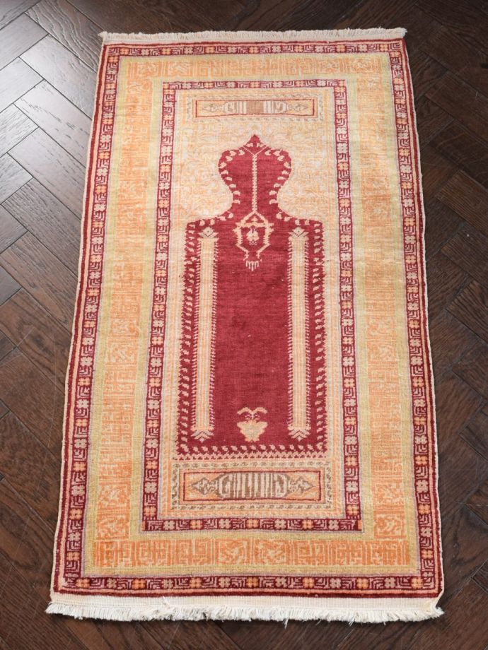 おしゃれなビンテージ絨毯