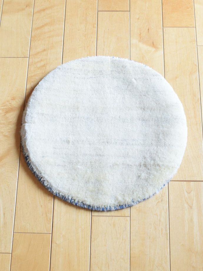 丸い形のギャッベ