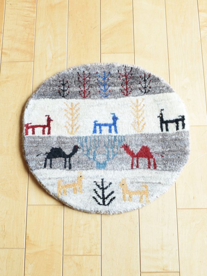 丸い形のギャッベ