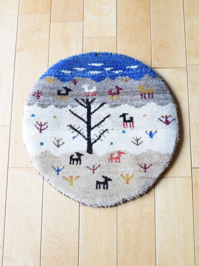 丸い形のギャッベ