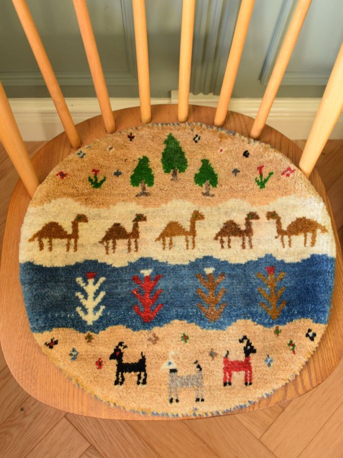 丸い形のギャッベ