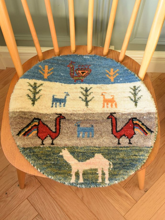 丸い形のギャッベ