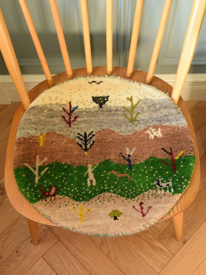 丸い形のギャッベ