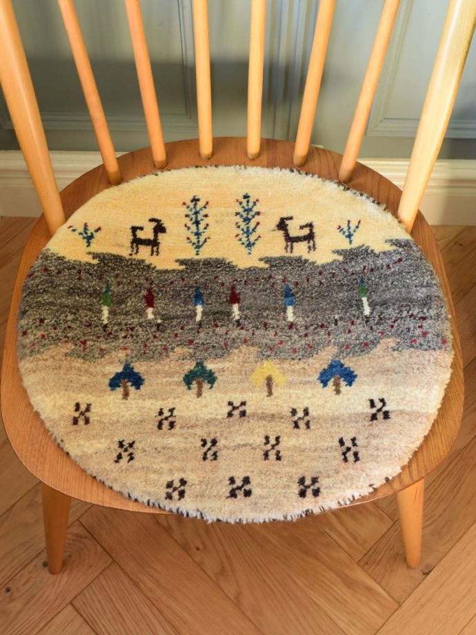 丸い形のギャッベ