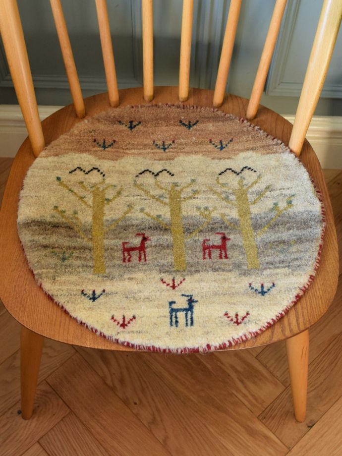 丸い形のギャッベ