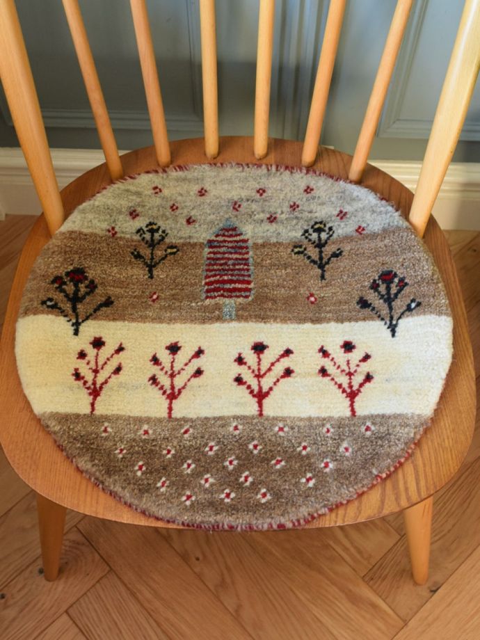 丸い形のギャッベ