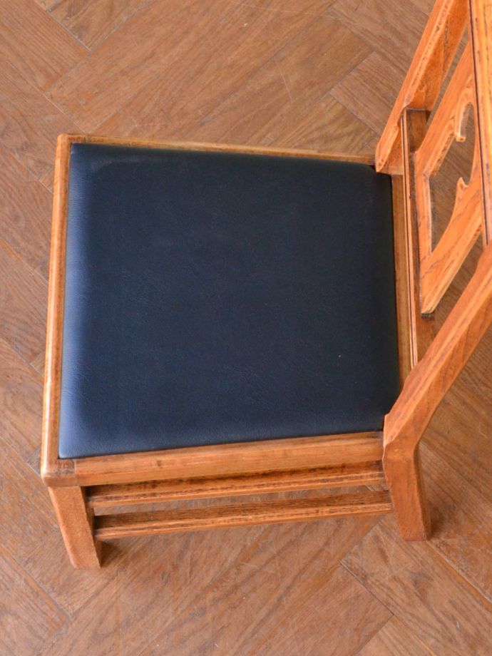 アンティークの椅子の座面