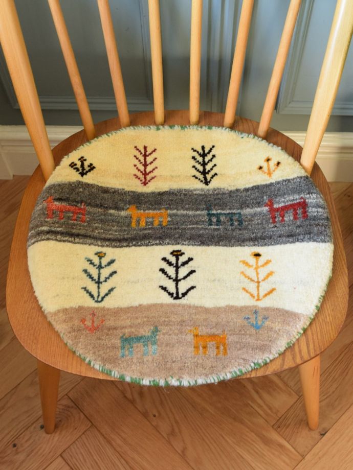 丸い形のギャッベ