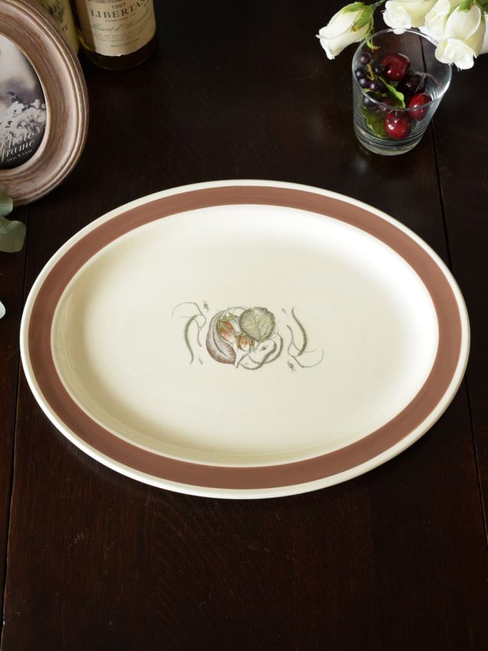 英国アンティークのおしゃれな食器