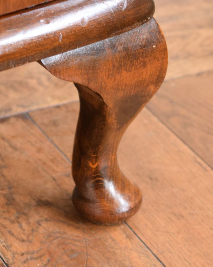 アンティーク家具の脚