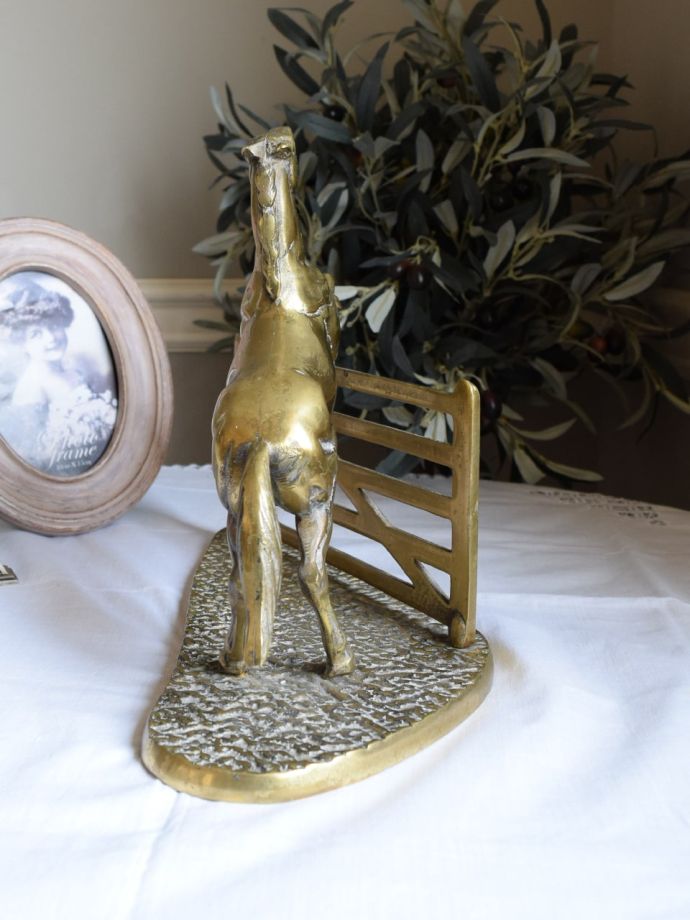 アンティークの真鍮オブジェ