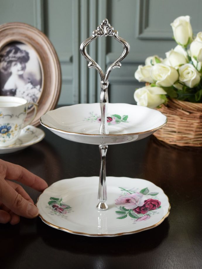 オシャレなケーキスタンド