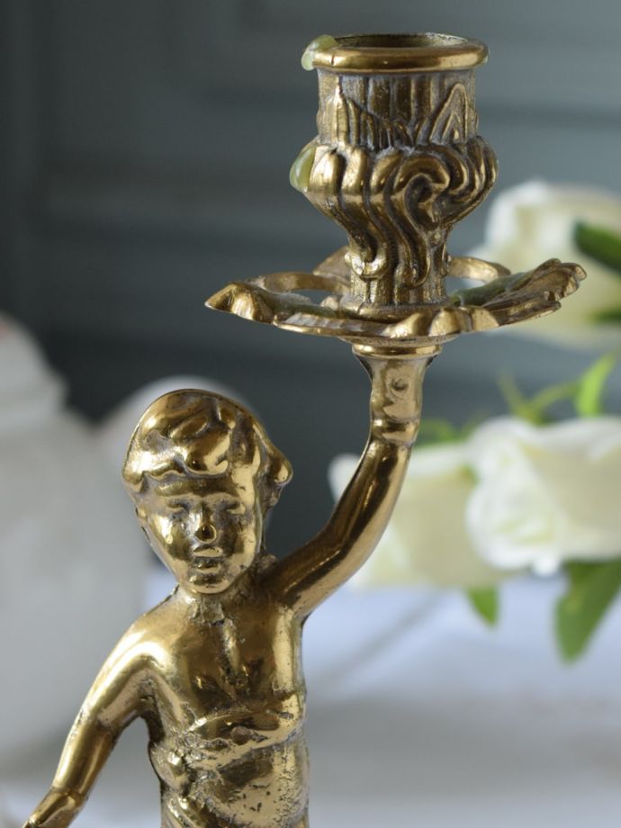 アンティーク真鍮製のキャンドルスタンド