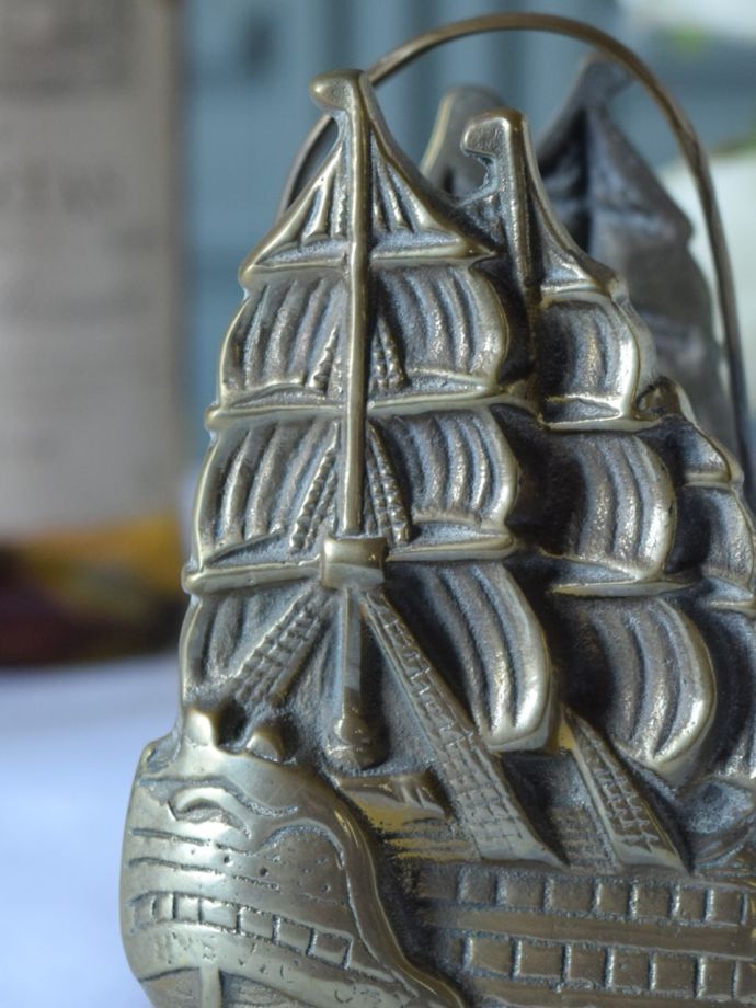 アンティーク真鍮製のレターラック