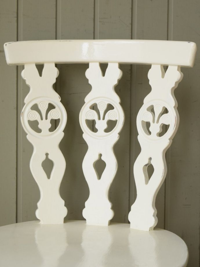 シスルバックチェアの背もたれ