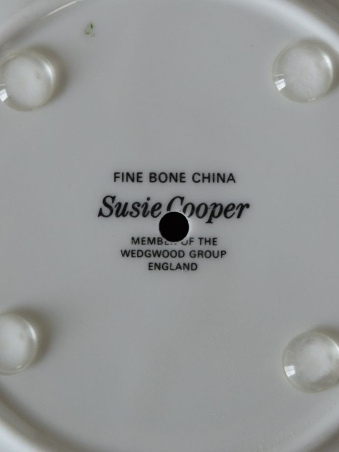 スージークーパーのバックスタンプ