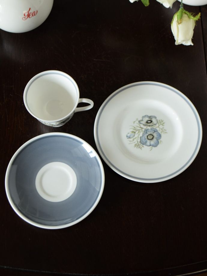 英国アンティークのおしゃれな食器