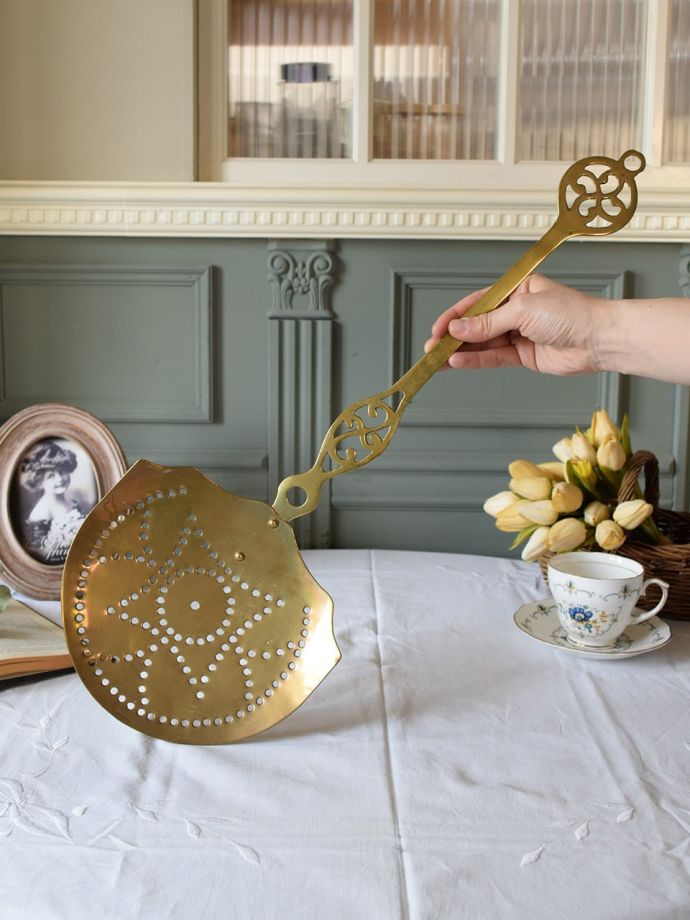 真鍮製のキッチンツール