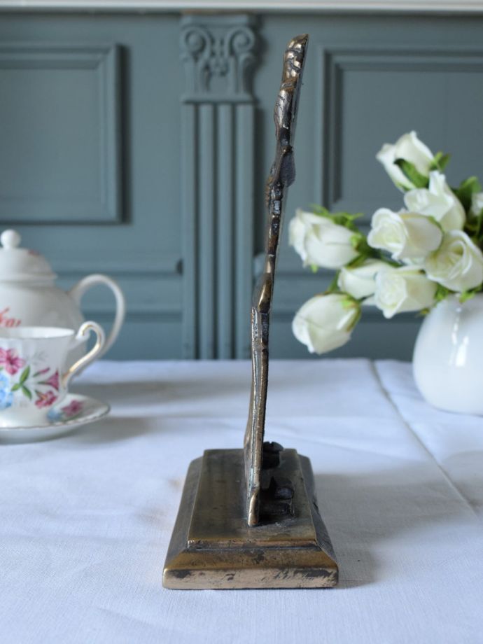 アンティークの真鍮オブジェ