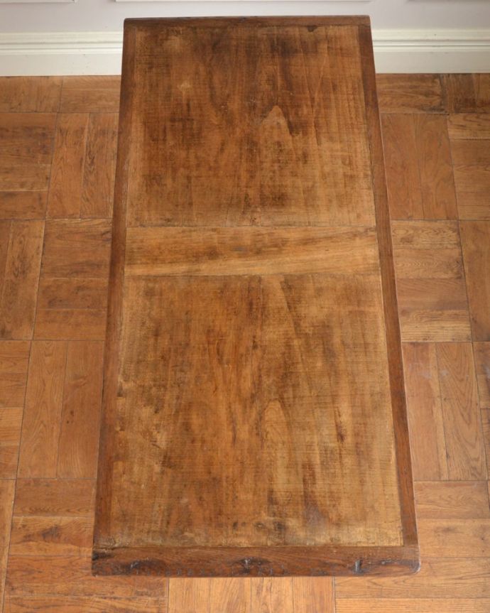 アンティークのテーブル　アンティーク家具　オケージョナルテーブル/ティーテーブル  ミシン台。天板はキレイに修復しました。(m-663-f)