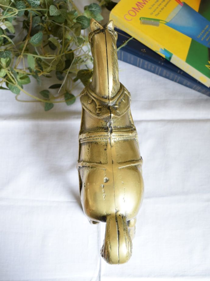 アンティークの真鍮オブジェ