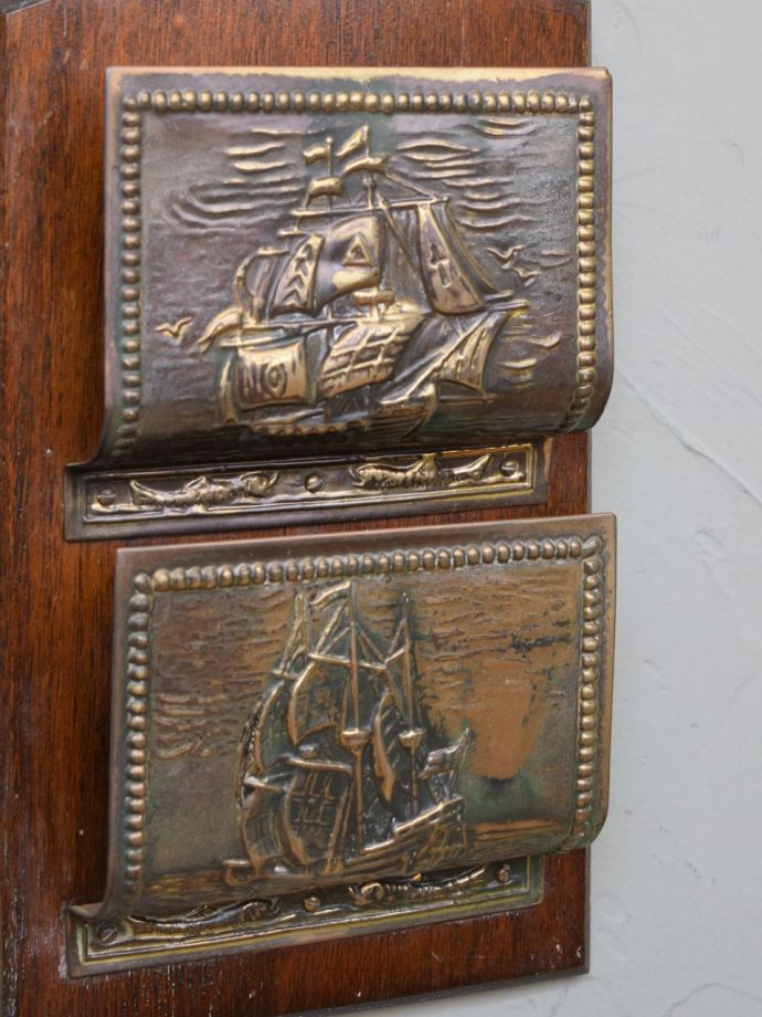 アンティーク真鍮製のレターラック