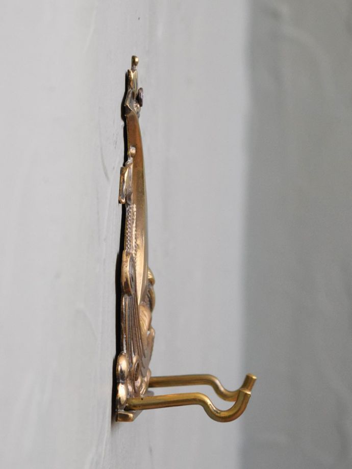アンティークの真鍮フック