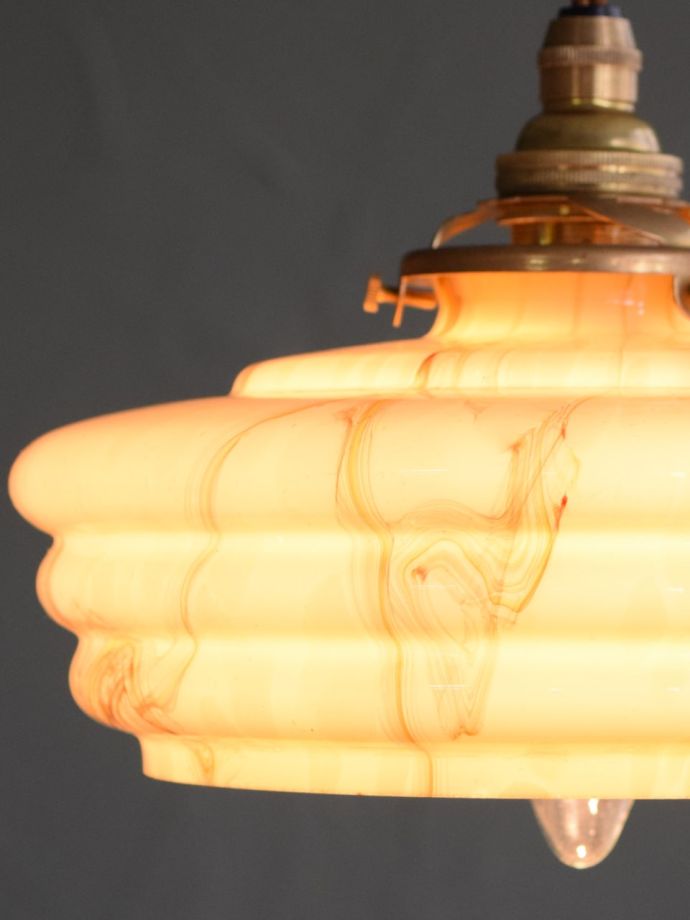 ペンダントライトのシェード