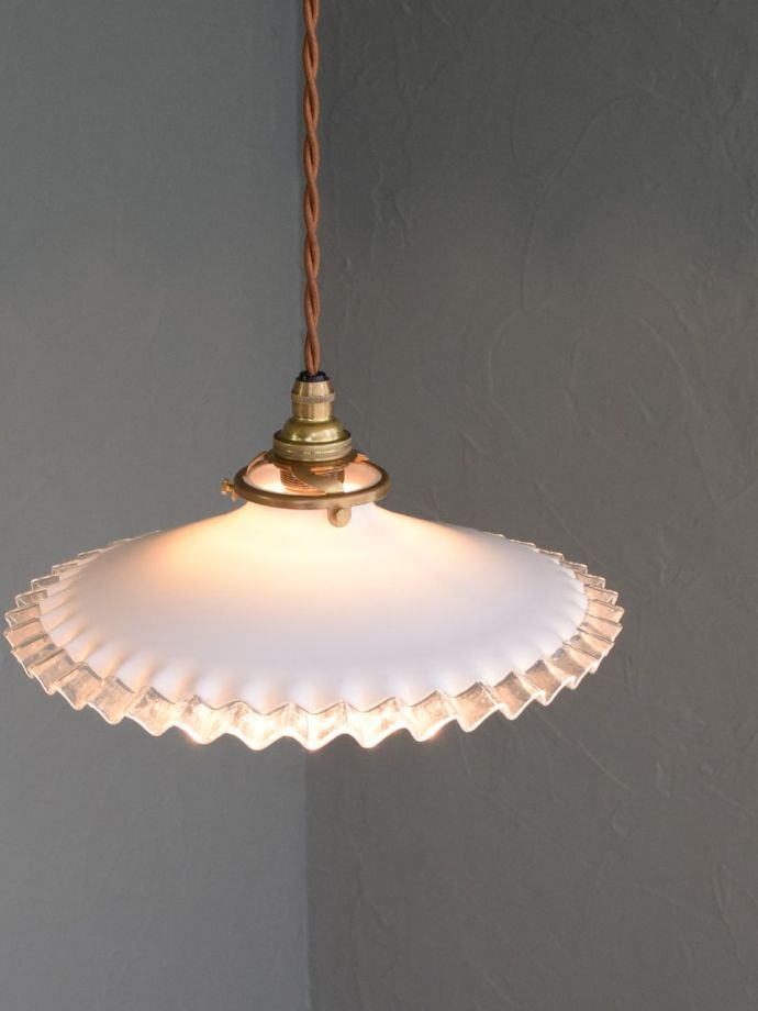 アンティークのガラスシェード