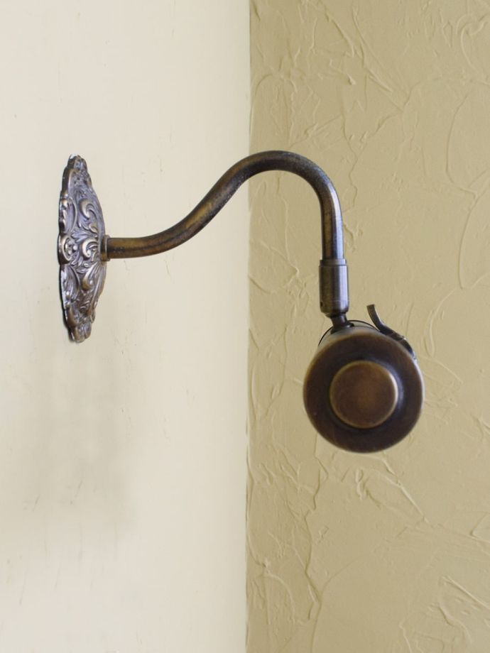 ウォールブラケットの側面