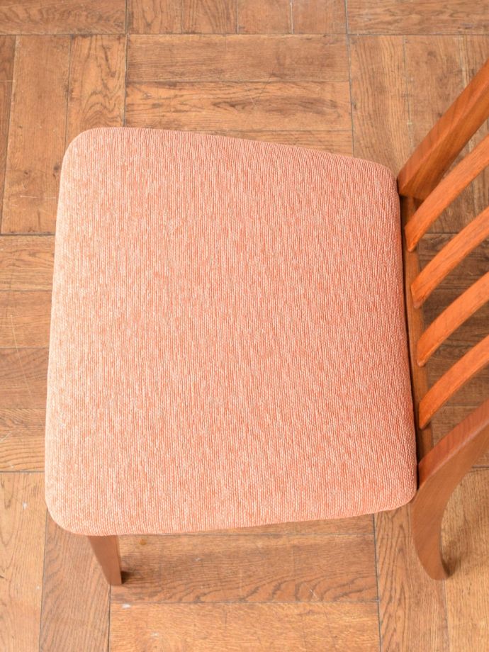 ビンテージチェアの座面