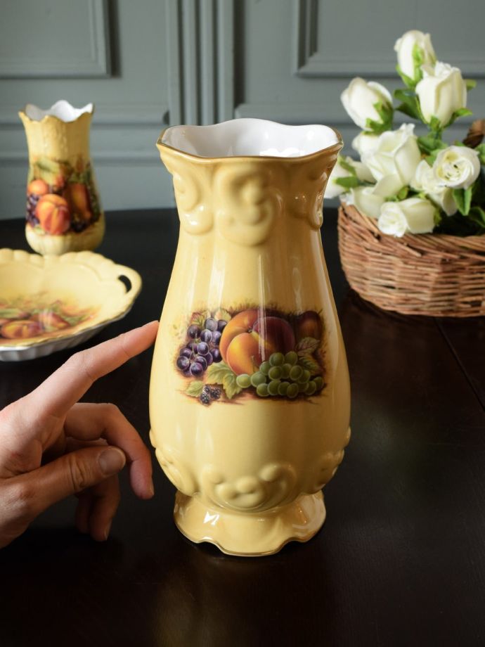 エインズレイ窯Orchard Gold(オーチャードゴールド)のアンティークの