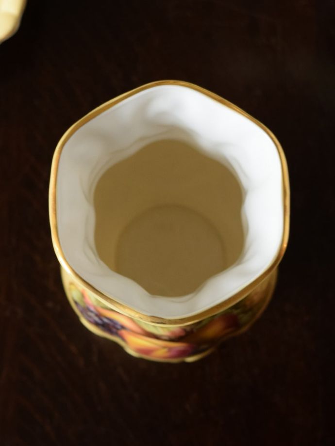 エインズレイ窯Orchard Gold(オーチャードゴールド)のアンティークの