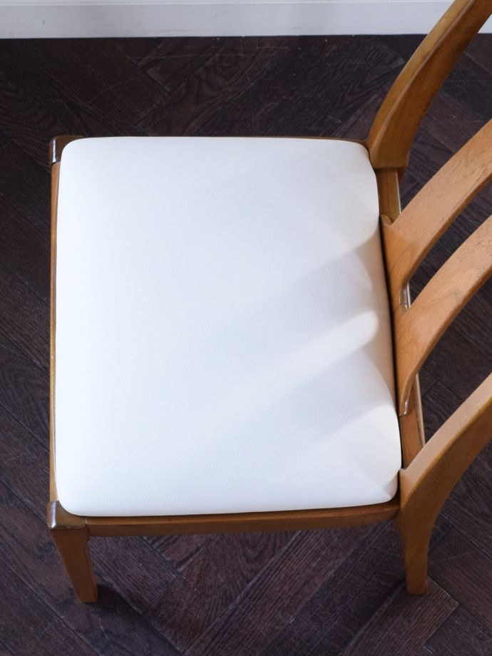ビンテージチェアの座面
