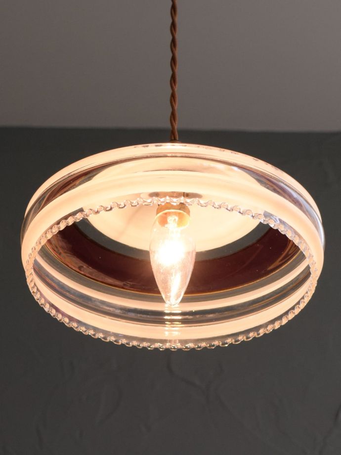 アンティーク照明の美しい灯り