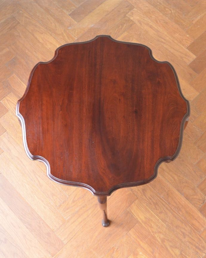 オケージョナルテーブルの天板