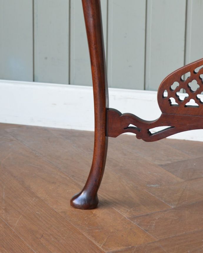 アンティーク家具の脚