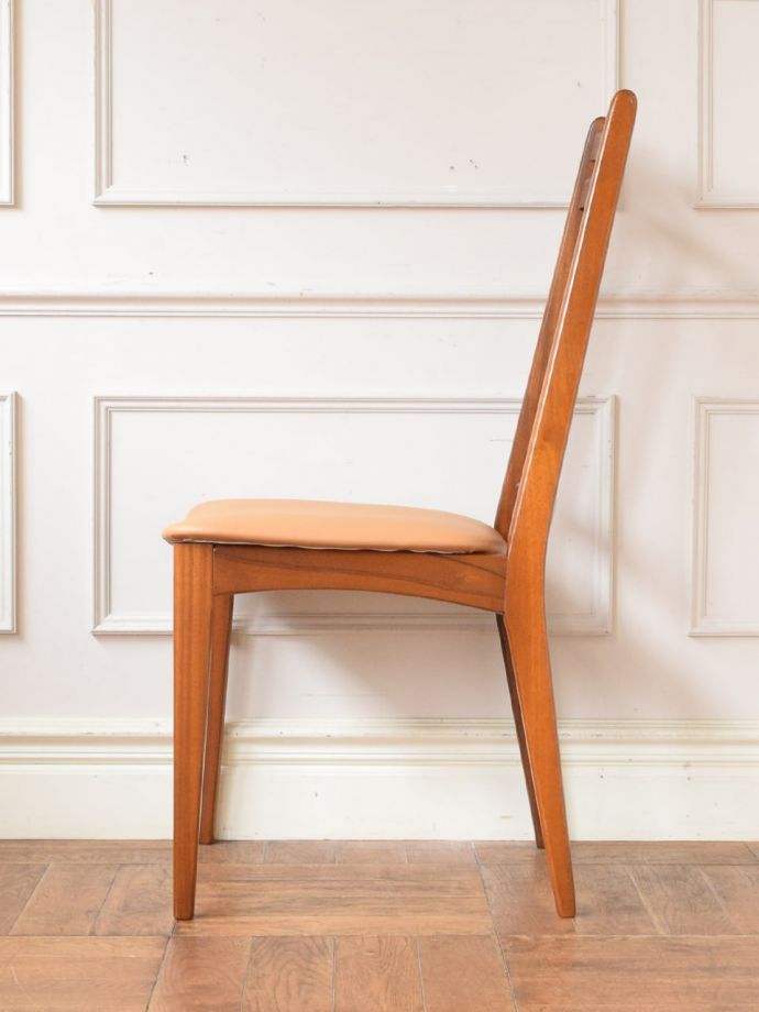 ビンテージチェアの側面