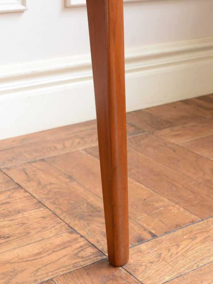 アンティーク椅子の脚