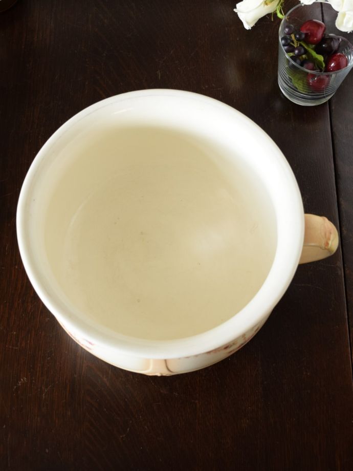 英国アンティークのおしゃれなポット