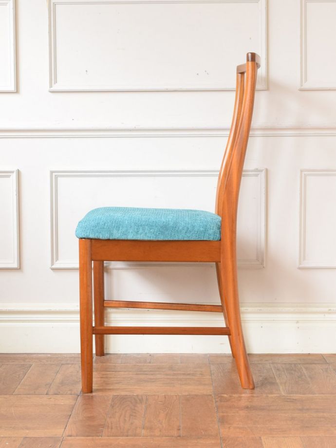 ビンテージチェアの側面